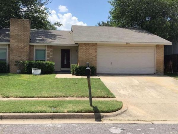 2622 Meadowview Drive, Arlington, TX 76016