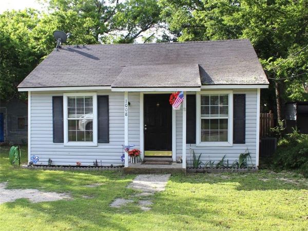 1008 W Mcneill Street, Stephenville, TX 76401