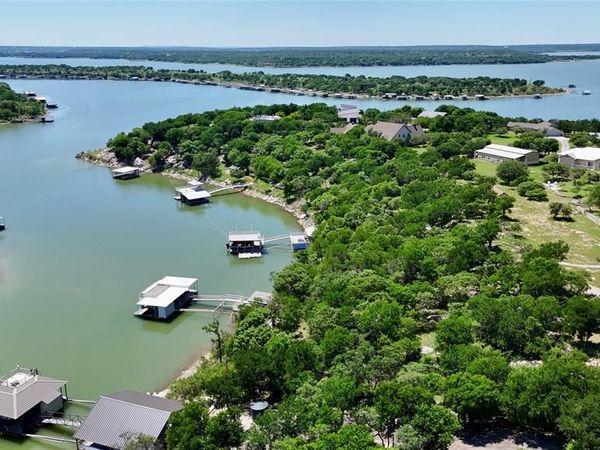 2007 Deepwater Road, Brownwood, TX 76801