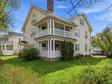 342 East Avenue, Lockport, NY 14094