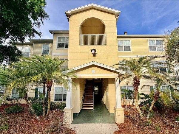 18111 BRIDLE BIT LANE , TAMPA, FL 33647