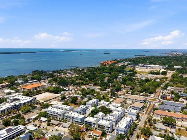 946 HIGHLAND AVENUE, Unit 16, DUNEDIN, FL 34698