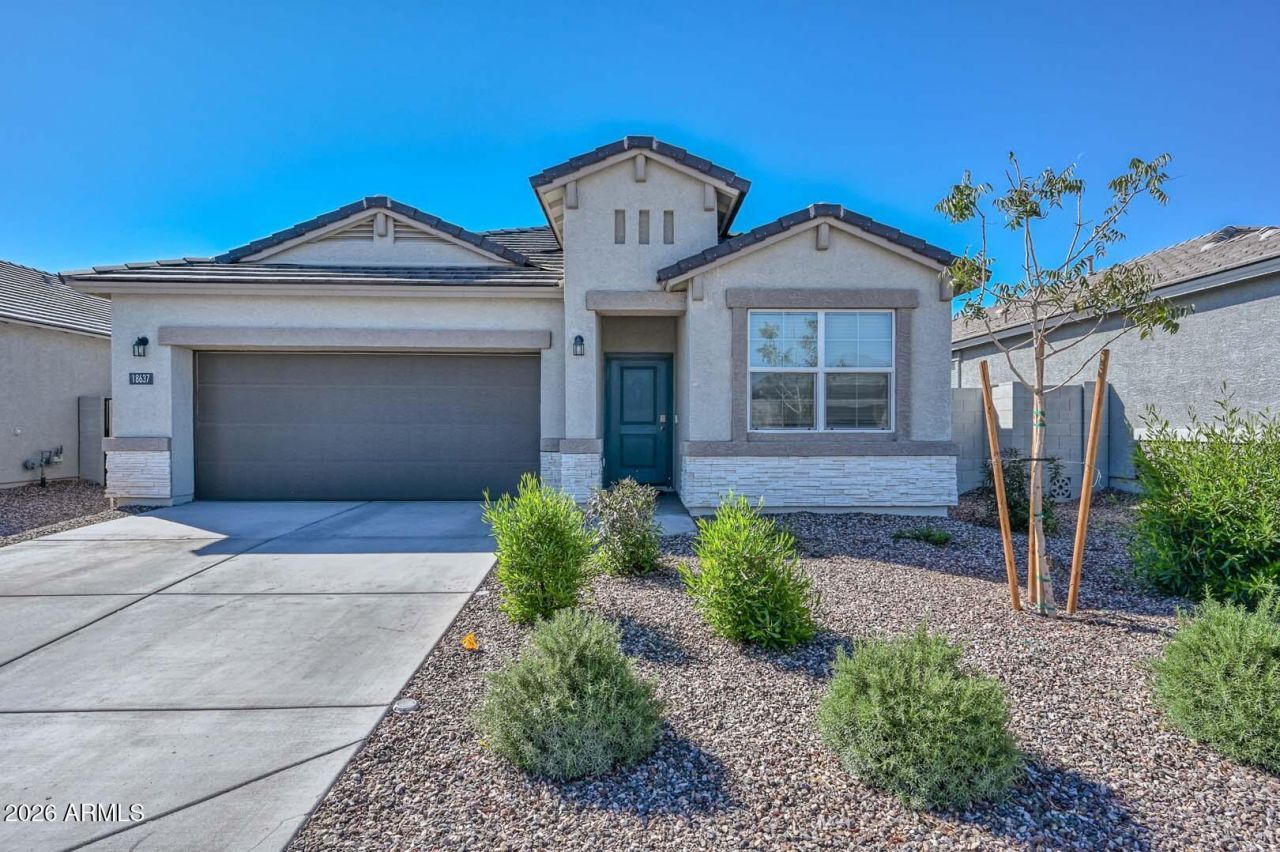 18637 W Bronco Trail, Surprise, AZ 85387 Main Photo
