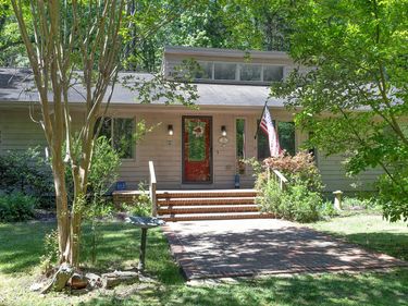 9407 Coachway, Chapel Hill, NC 27516