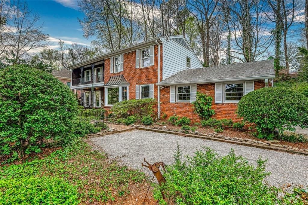4550 Runnemede Road Nw, Atlanta, GA 30327 Main Photo