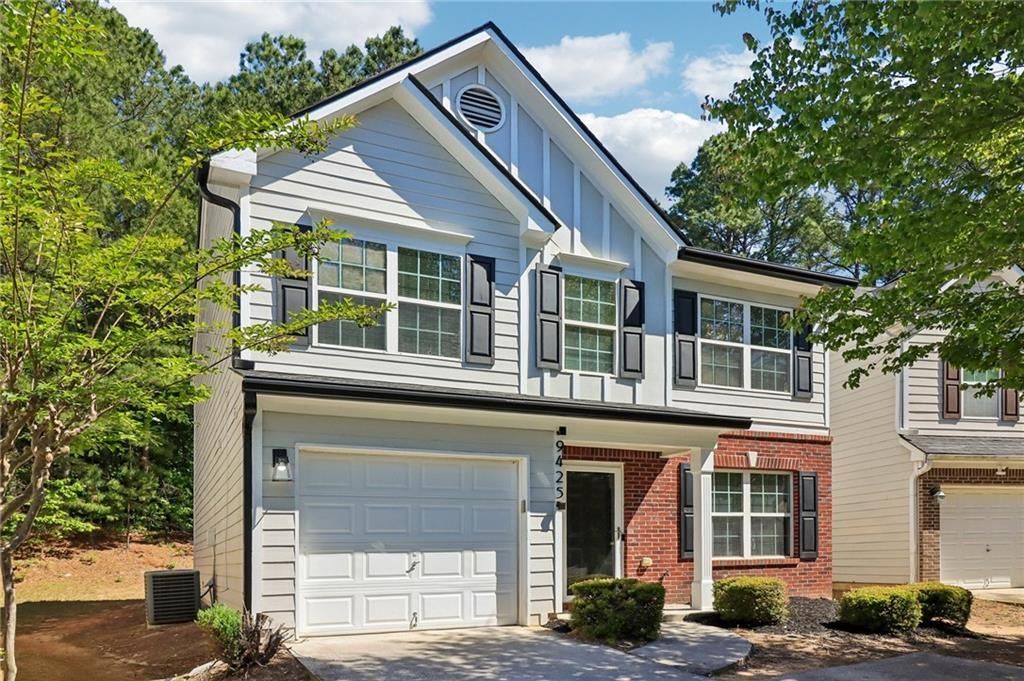 9425 Lakeview Road, Union City, GA 30291 Main Photo