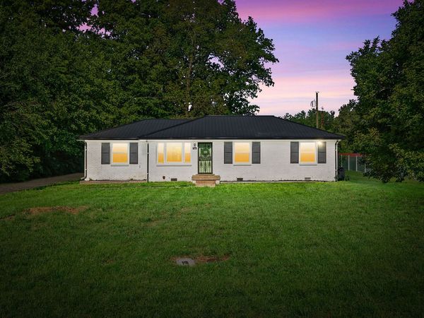 10 Bunker Hill Road , Clarksville, TN 37042