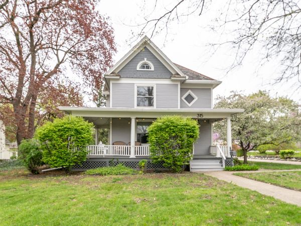 315 E Michigan Avenue, Saline, MI 48176