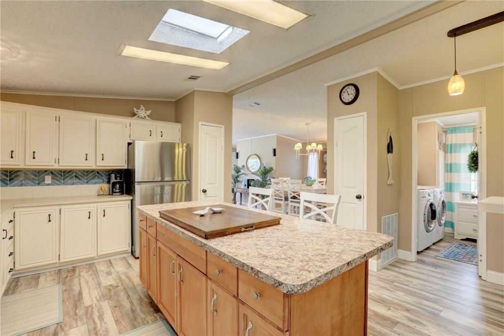 600 Dolphin Circle, Barefoot Bay, FL 32976 Photo