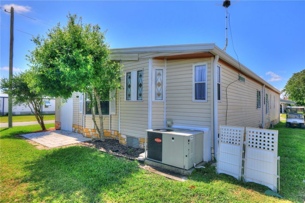 600 Dolphin Circle, Barefoot Bay, FL 32976 Photo