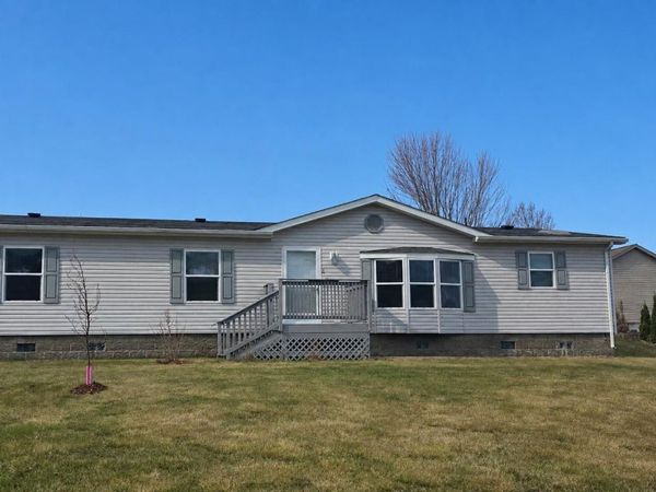 908 Trailview Street, Bovey, MN 55709