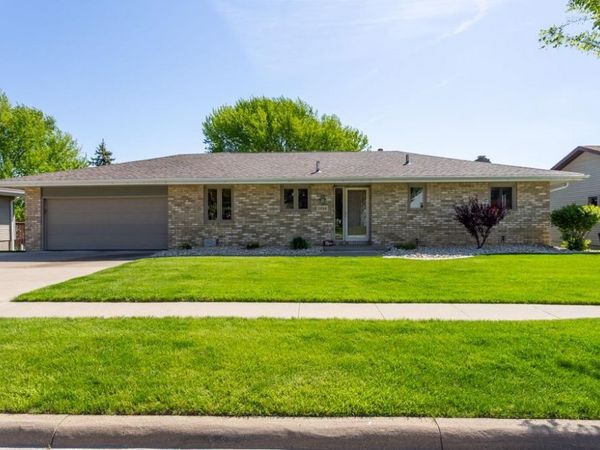 2068 Rosemont Street, Dubuque, IA 52002
