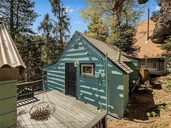 794 Virginia Court, Lake Arrowhead, CA 92352