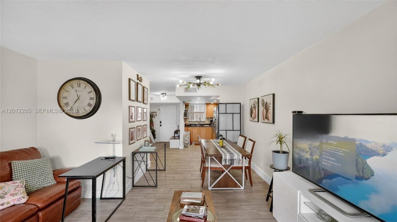 200 NW 87th Ave, Unit J217, Miami, FL 33172 Photo