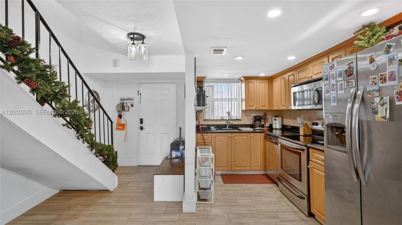 200 NW 87th Ave, Unit J217, Miami, FL 33172 Photo