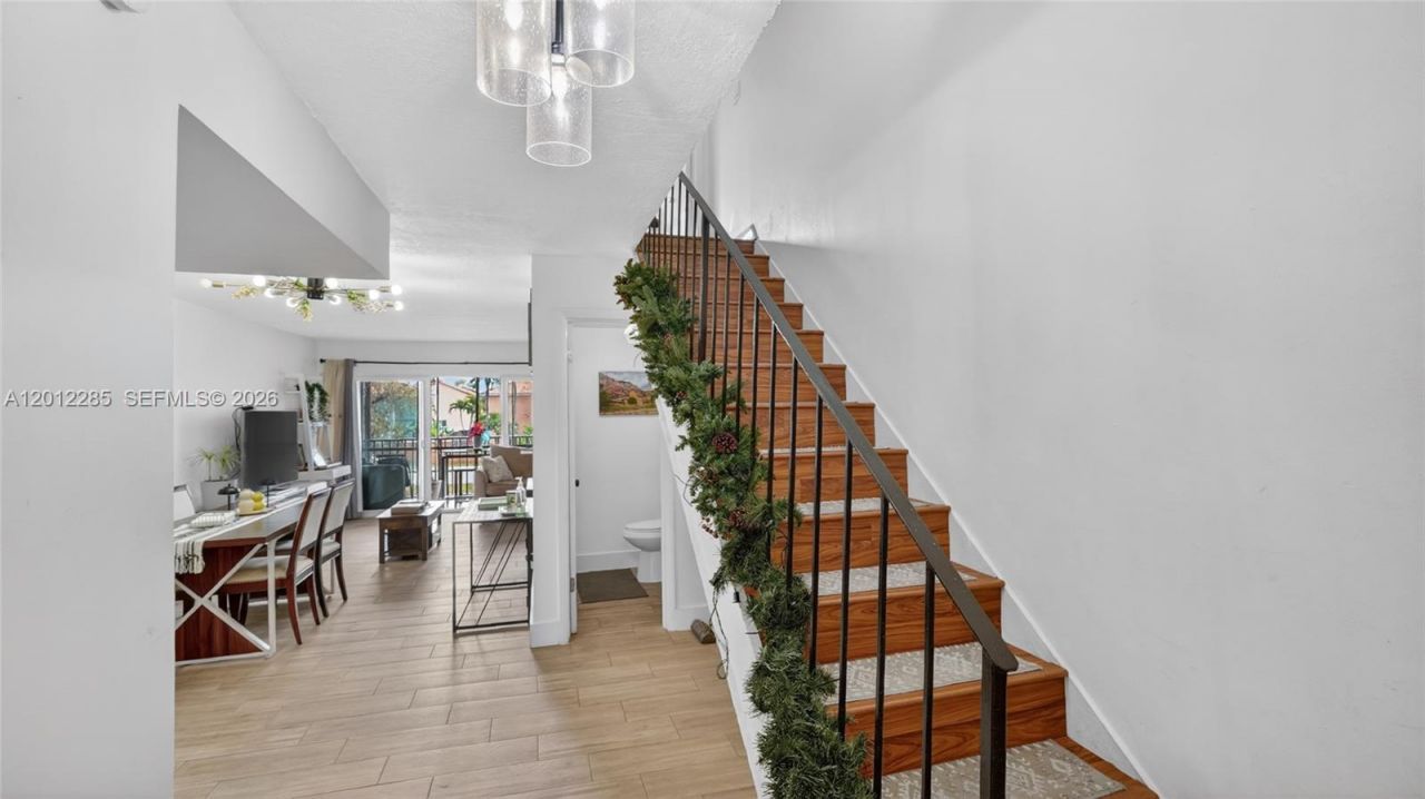 200 NW 87th Ave, Unit J217, Miami, FL 33172 Photo