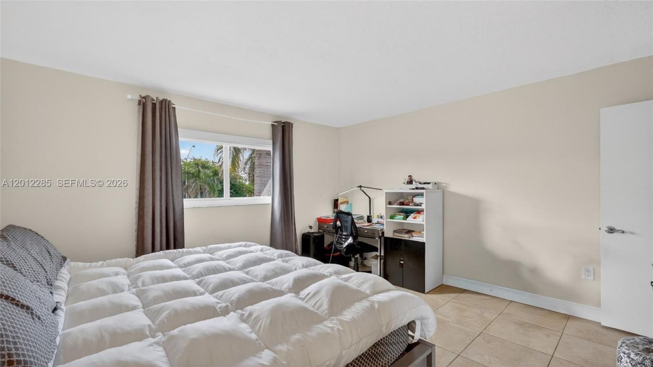 200 NW 87th Ave, Unit J217, Miami, FL 33172 Photo