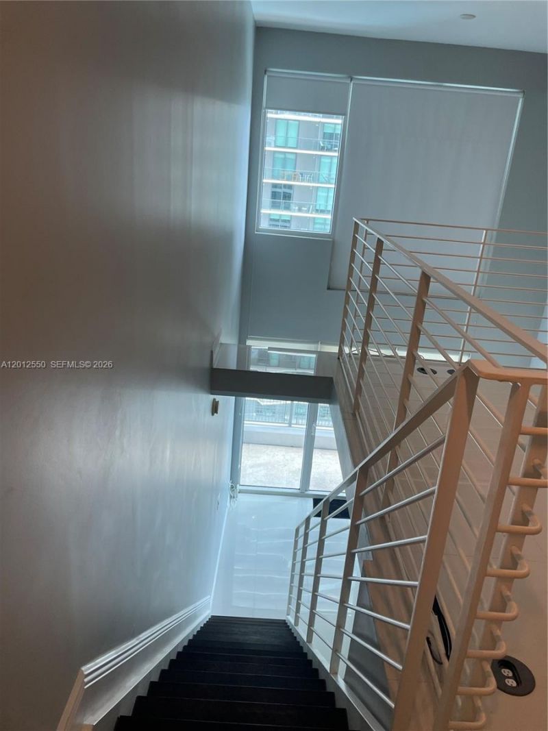 60 SW 13th St , Unit 2414, Miami, FL 33130 Photo