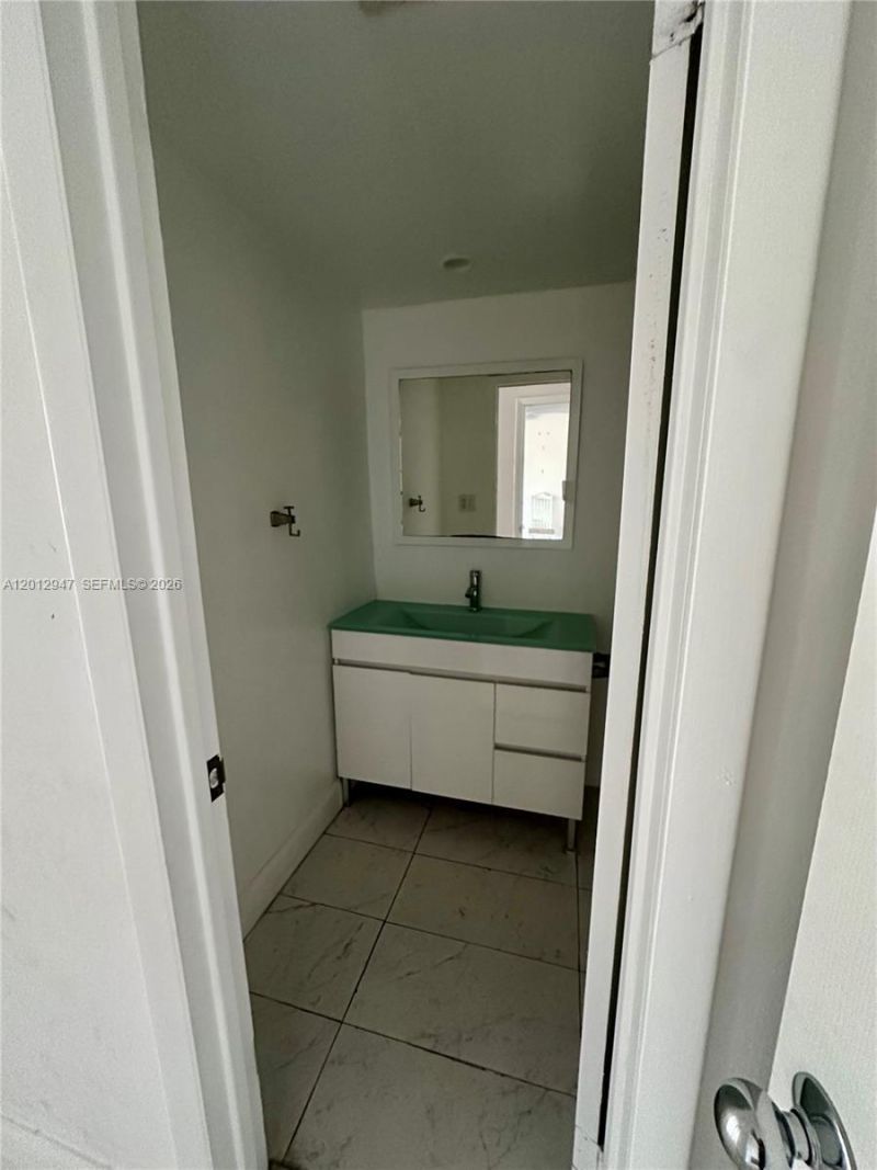 1501 NE 191st St , Unit C412, Miami, FL 33179 Photo