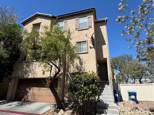 4797 Drummond castle , Las Vegas, NV 89130