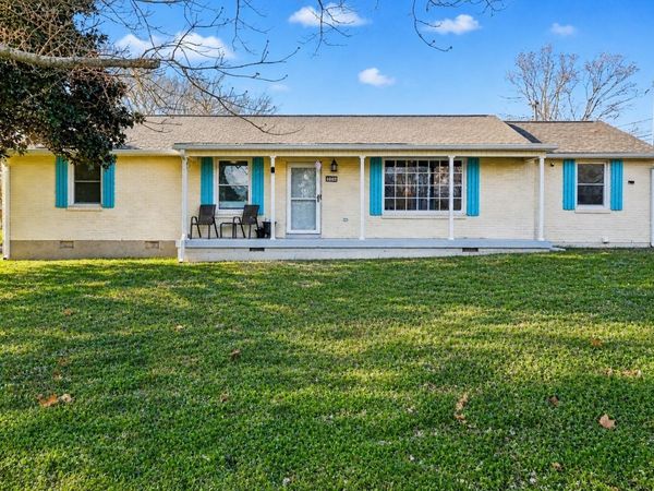 3002 Knud Dr , Columbia, TN 38401