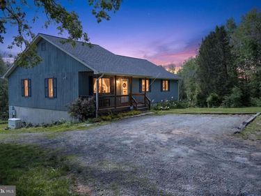 8427 SPRINGS WAY PLACE, WARRENTON, VA 20186