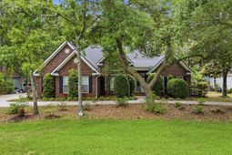 275 Oleander Dr. photo 4