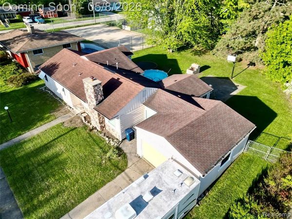 1930 Chelan Street E, Flint, MI 48503
