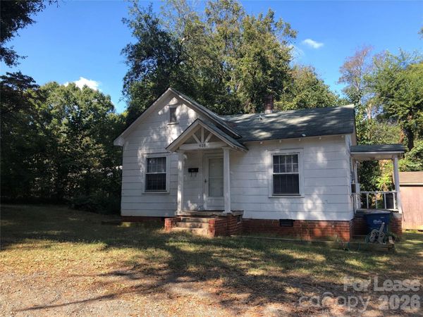 408 W Charlotte Avenue , Mount Holly, NC 28120