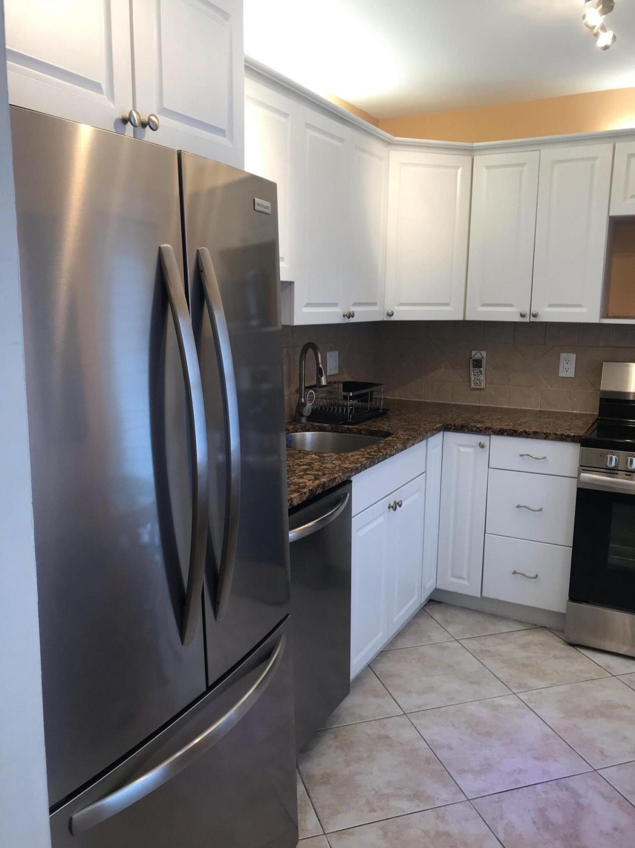 200 NE 14th Avenue, Unit Apt 222, Hallandale Beach, FL 33009 Photo