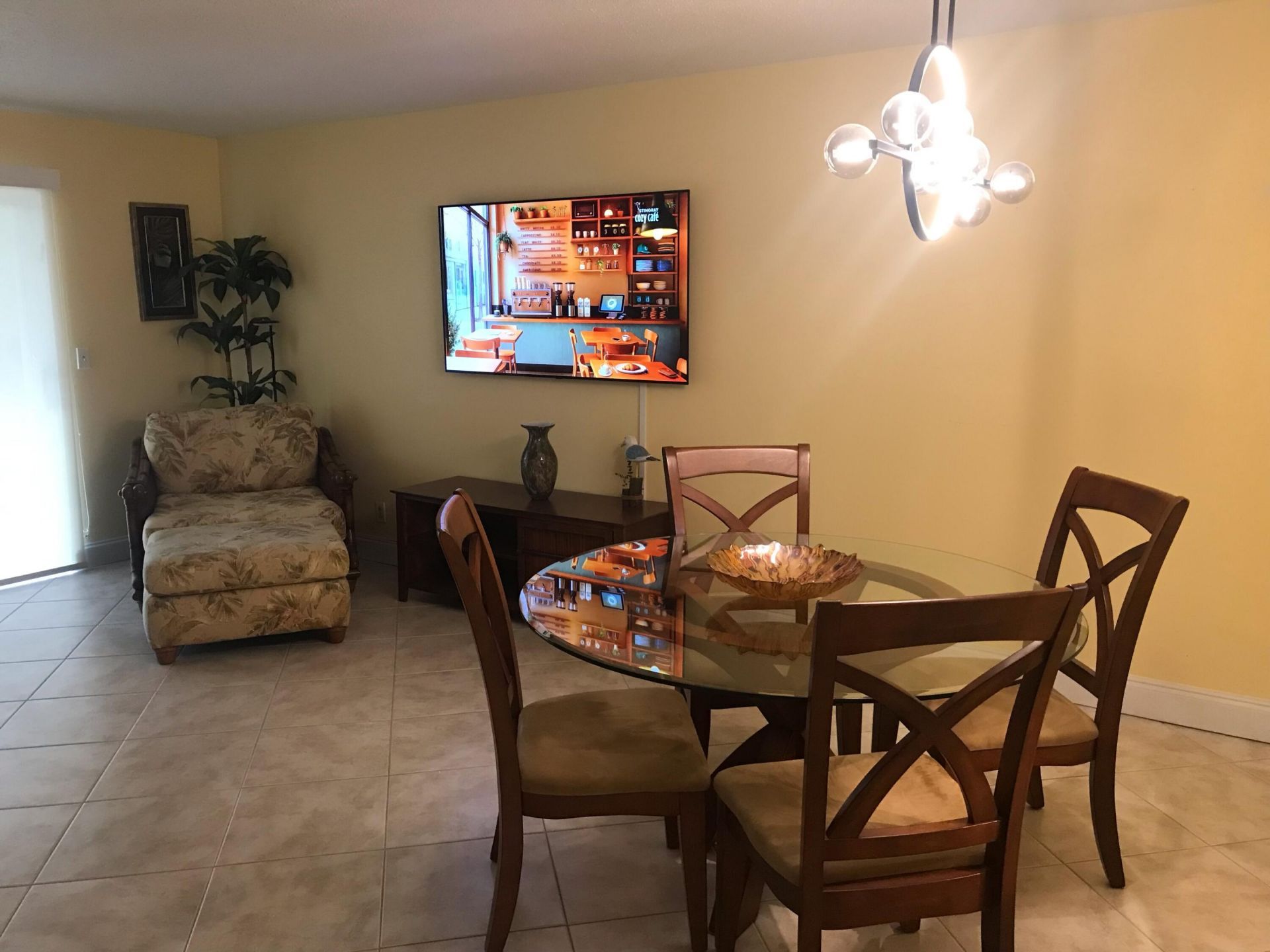 200 NE 14th Avenue, Unit Apt 222, Hallandale Beach, FL 33009 Photo