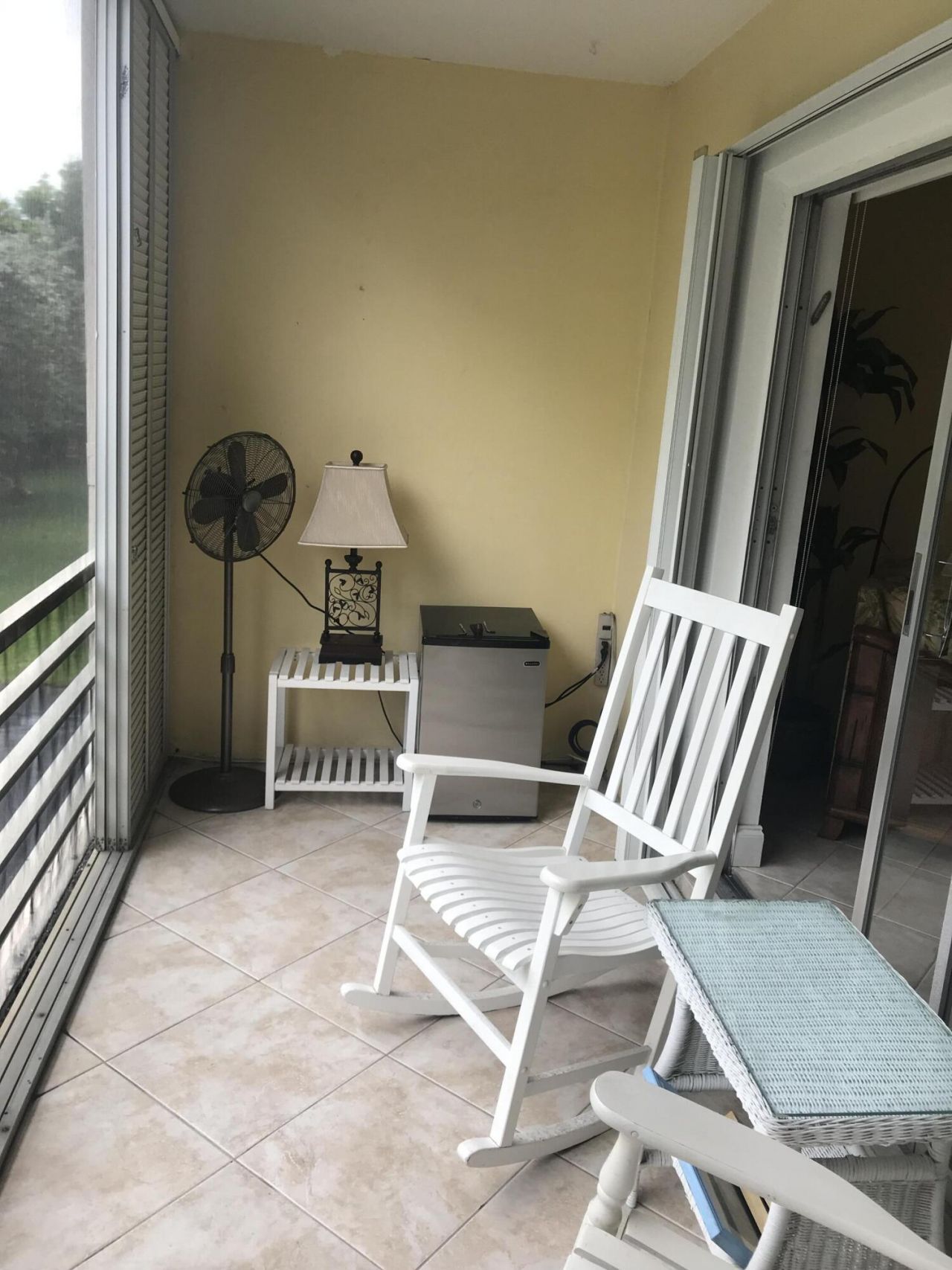 200 NE 14th Avenue, Unit Apt 222, Hallandale Beach, FL 33009 Photo
