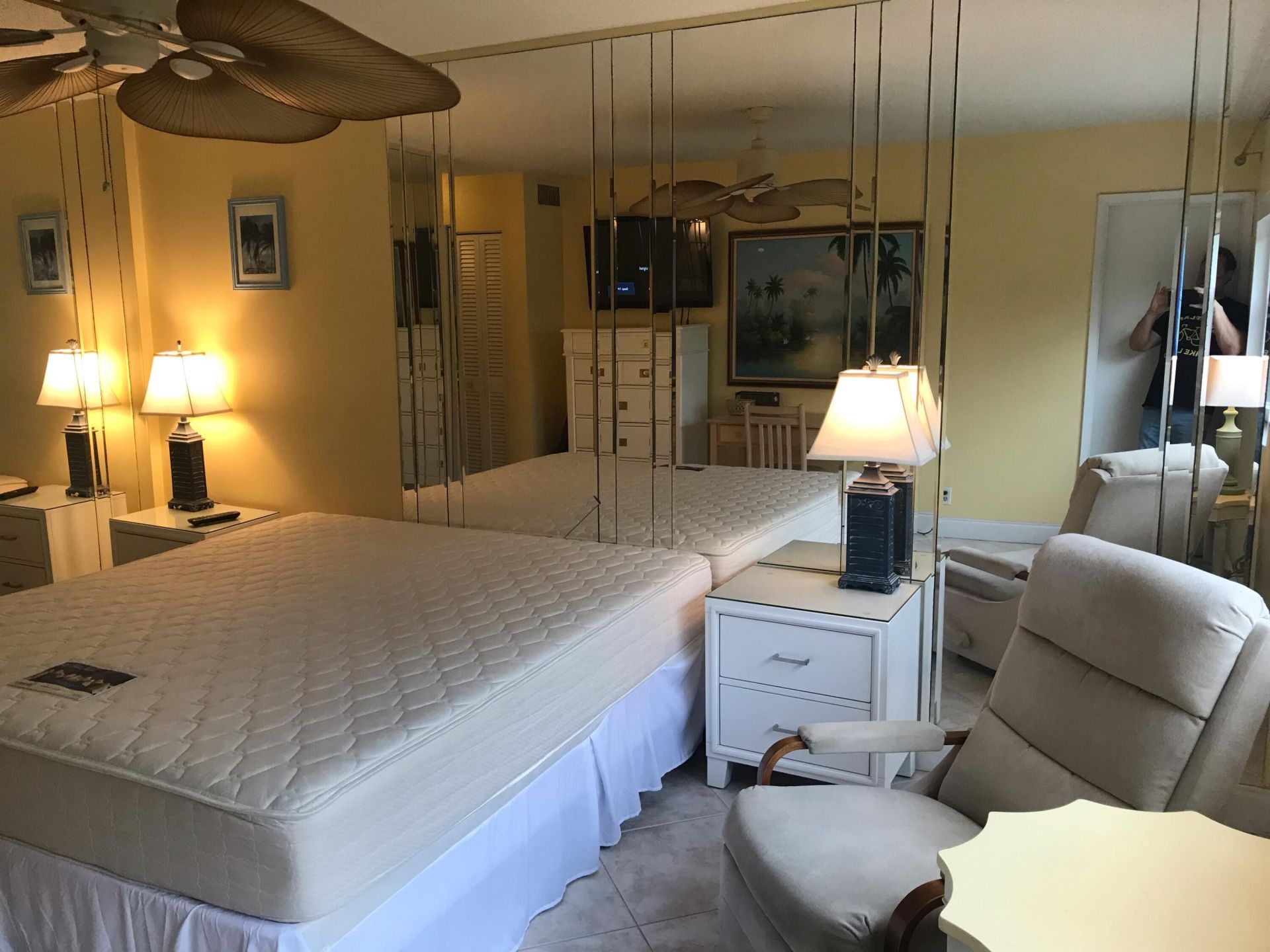 200 NE 14th Avenue, Unit Apt 222, Hallandale Beach, FL 33009 Photo