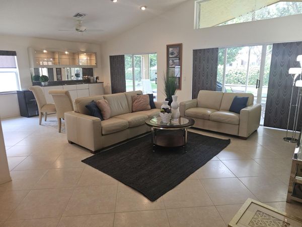 6585 VÃ­a Vicenza, Delray Beach, FL 33446