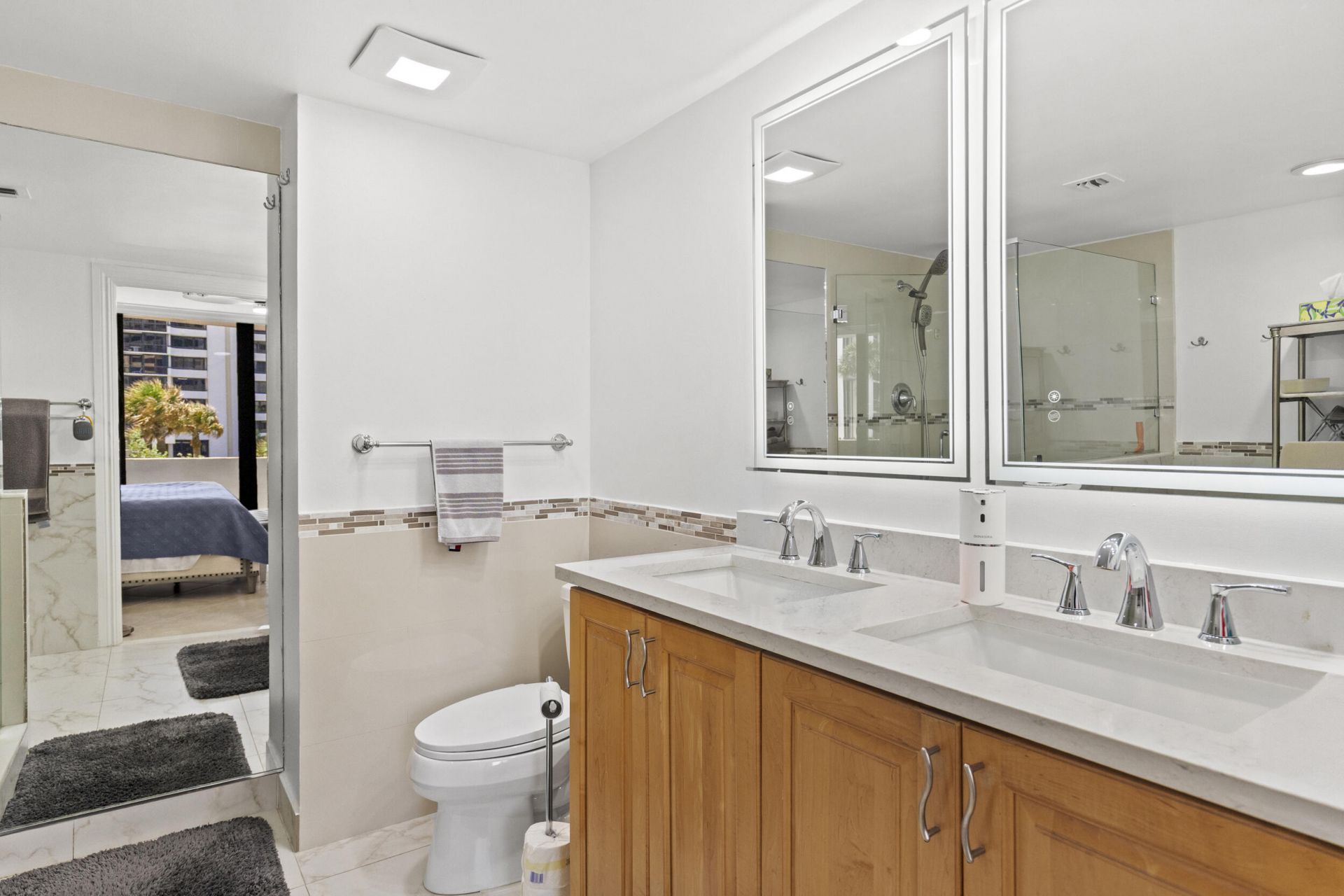 4200 N Ocean Drive, Unit 1-204, Riviera Beach, FL 33404 Photo