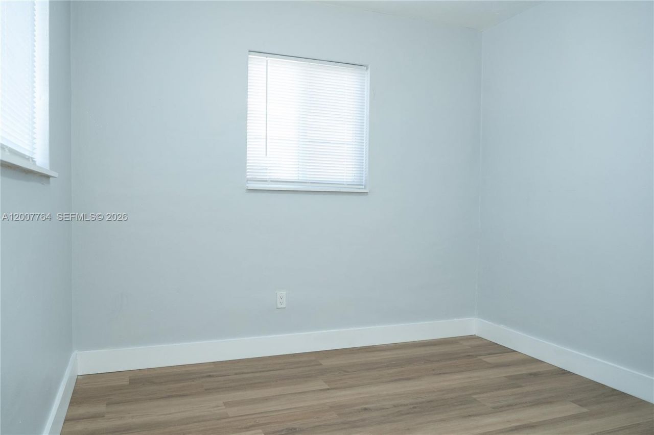 4000 NW 195th St, Miami Gardens, FL 33055 Photo