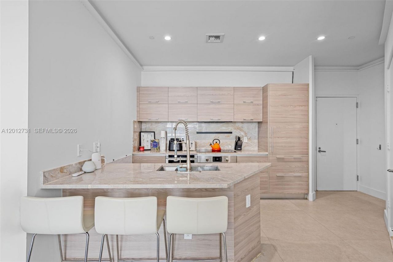 1300 S Miami Ave, Unit PH5209, Miami, FL 33130 Photo