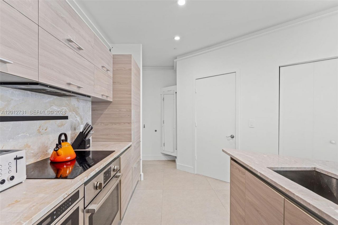1300 S Miami Ave, Unit PH5209, Miami, FL 33130 Photo