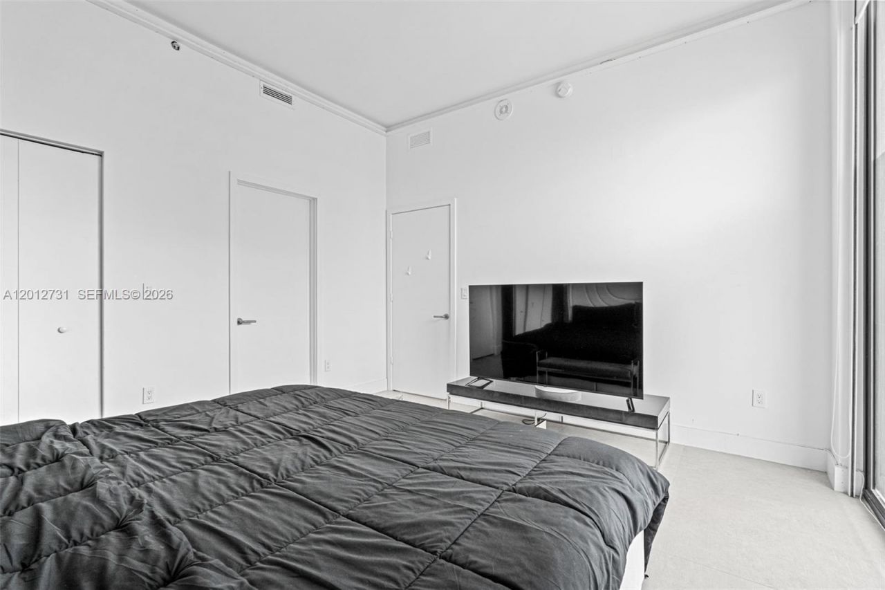 1300 S Miami Ave, Unit PH5209, Miami, FL 33130 Photo