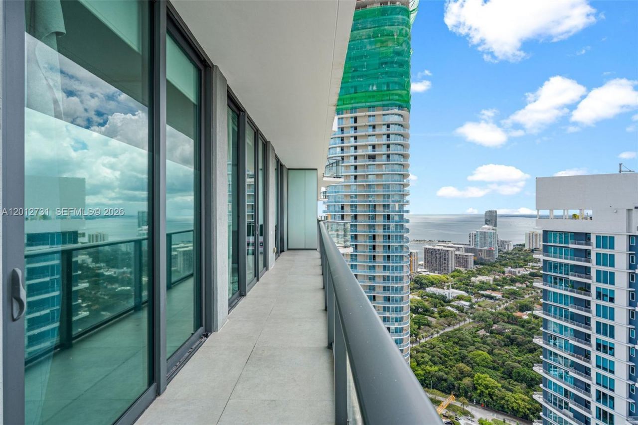 1300 S Miami Ave, Unit PH5209, Miami, FL 33130 Photo
