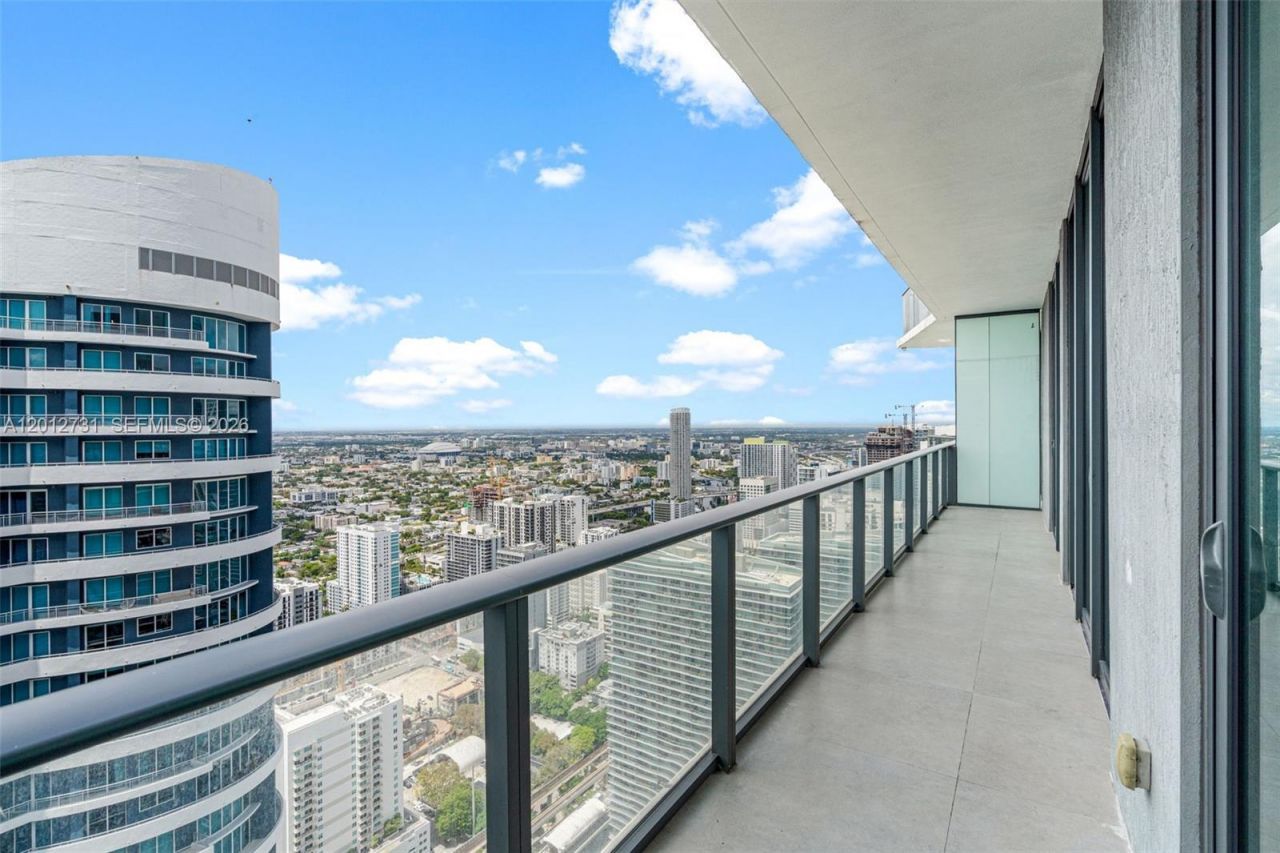 1300 S Miami Ave, Unit PH5209, Miami, FL 33130 Photo