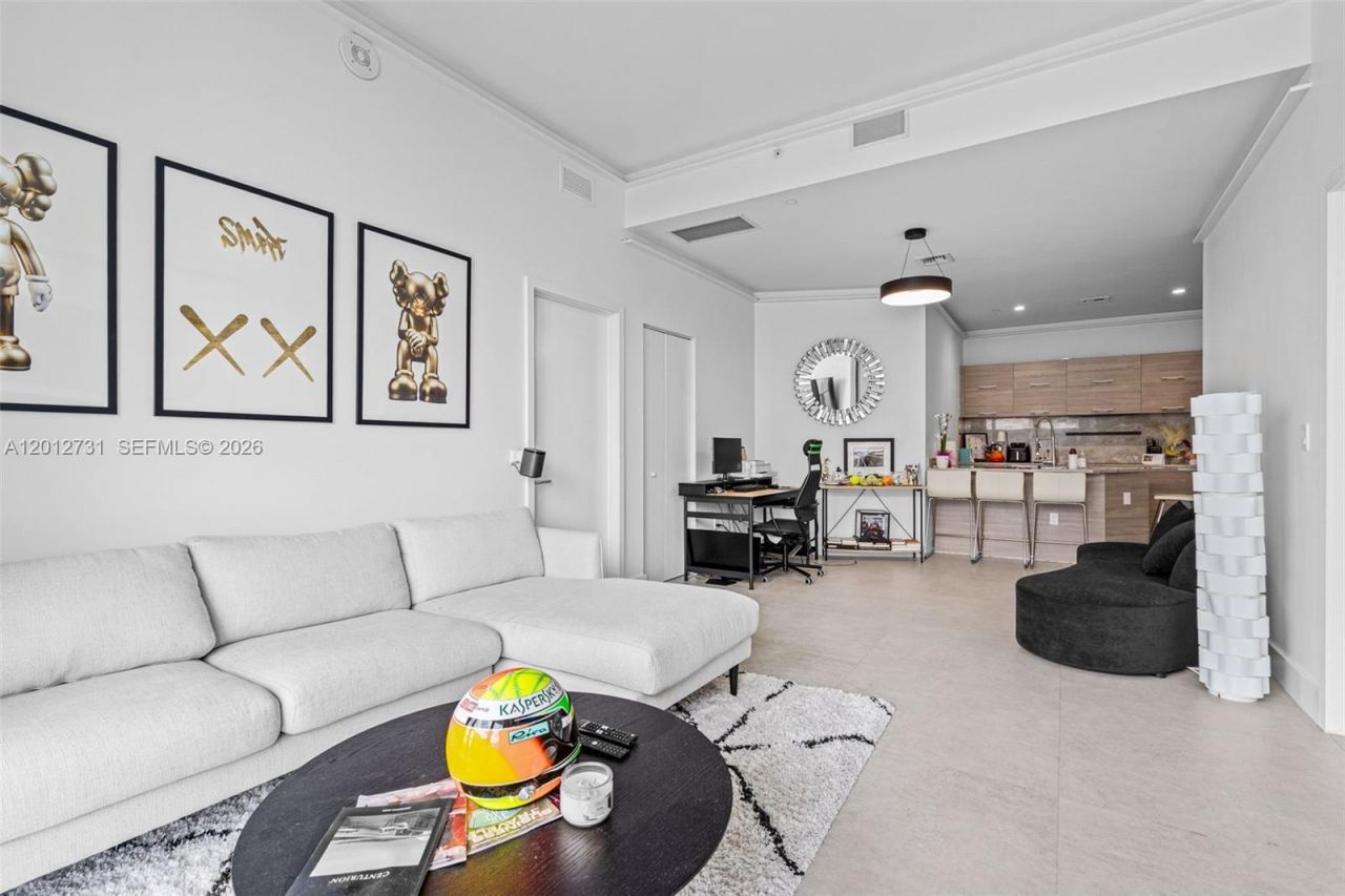 1300 S Miami Ave, Unit PH5209, Miami, FL 33130 Photo