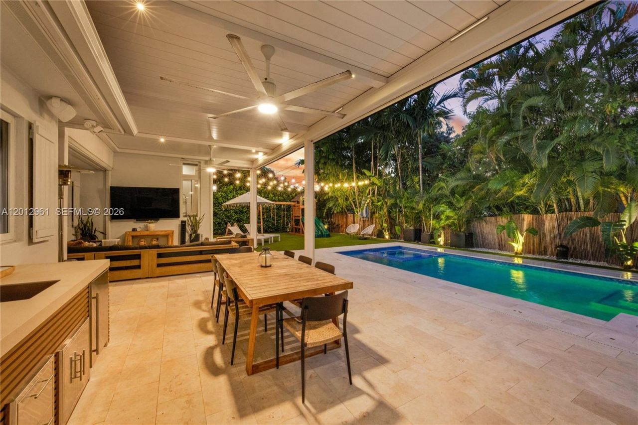 918 Santiago St , Coral Gables, FL 33134 Photo