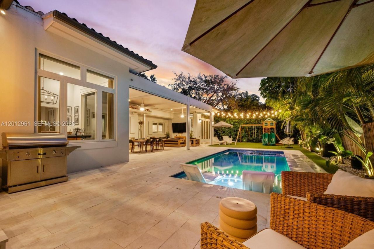 918 Santiago St , Coral Gables, FL 33134 Photo
