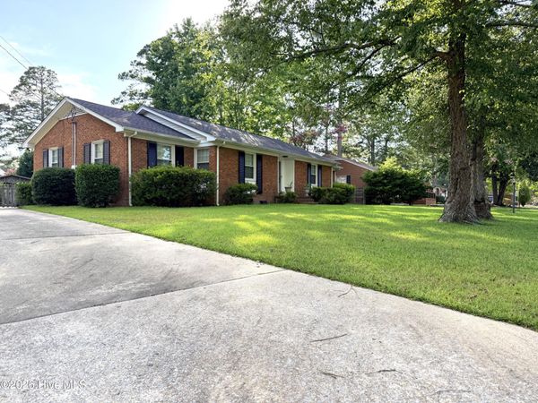 2106 Southview Drive, Greenville, NC 27858