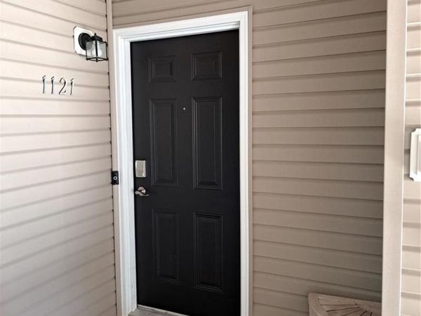 1121 Saravalle Drive , St Peters, MO 63376