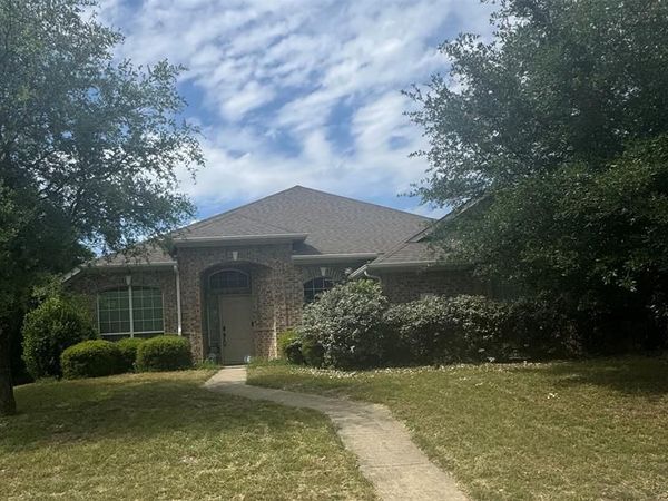 701 Shady Meadow Lane, Glenn Heights, TX 75154