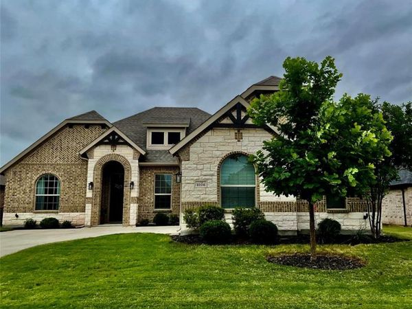 1034 Mickelson Drive, Granbury, TX 76048