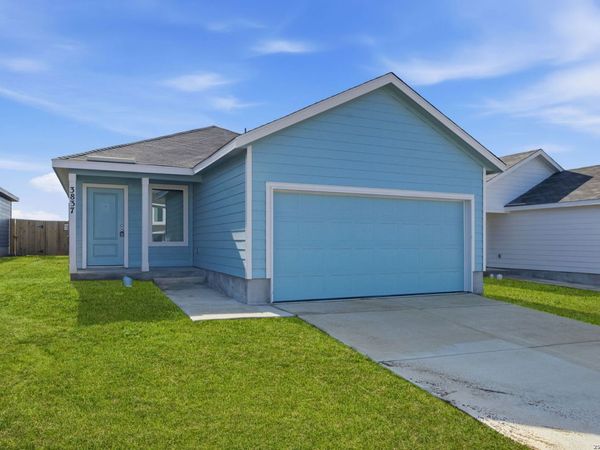 3837 Swift Fox Rd, Marion, TX 78130