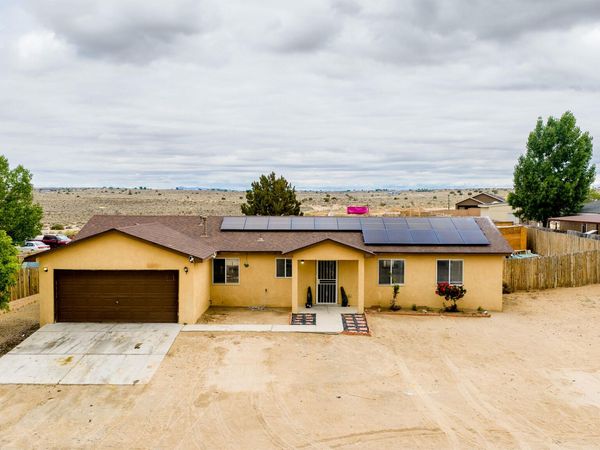 337 4th Avenue SW, Rio Rancho, NM 87124